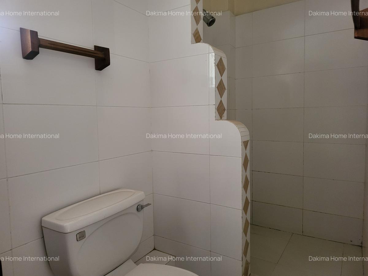 4 Bed Townhouse with En Suite in Spring Valley - 18