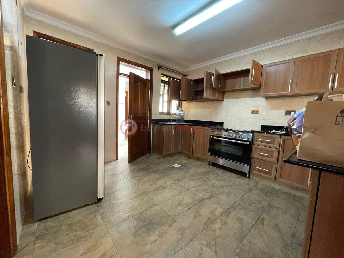 3 Bed Townhouse with En Suite in Karen - 3