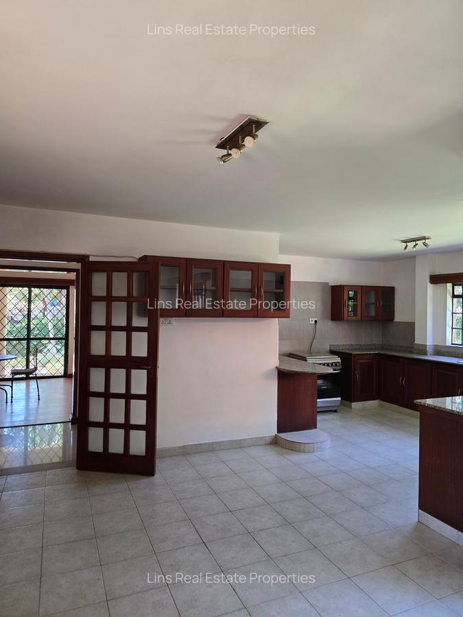 5 Bed Townhouse with En Suite in Runda - 9