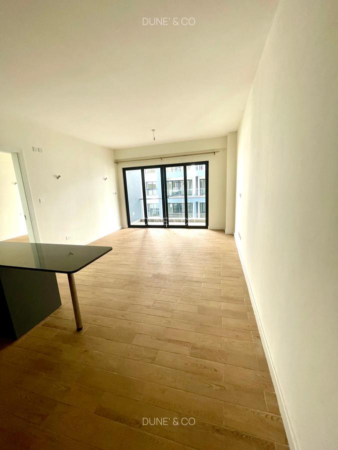 1 Bed Apartment with En Suite in Lavington - 1