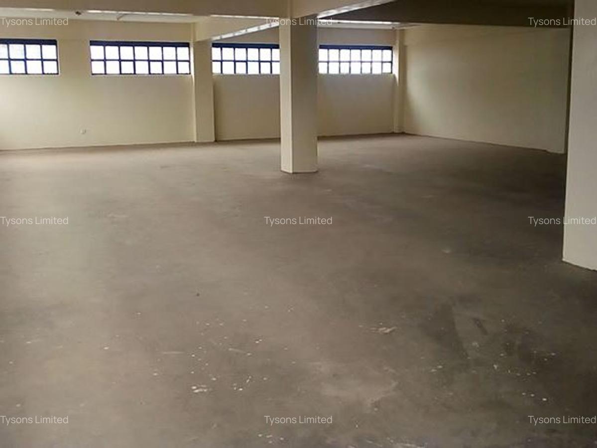 Warehouse with Service Charge Included in Ngara - 3