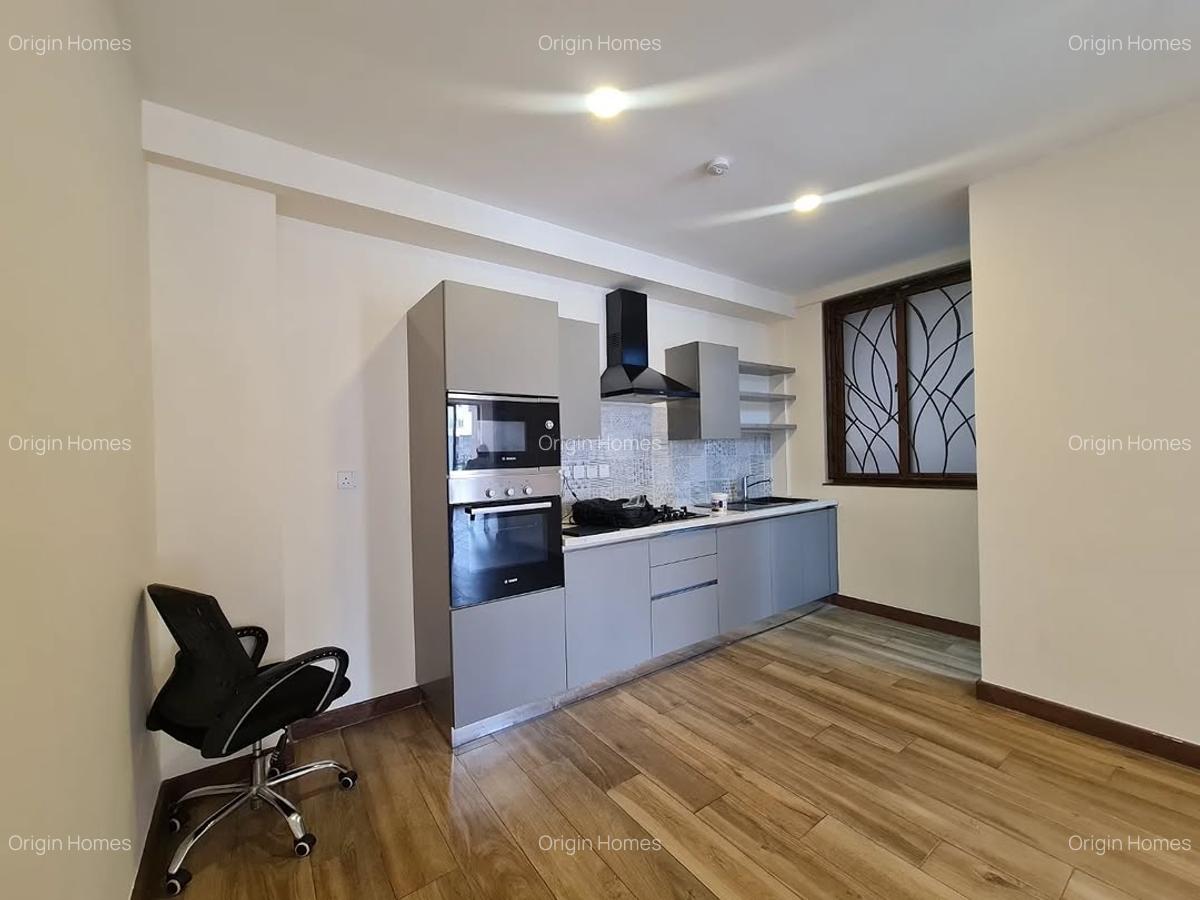 2 Bed Apartment with En Suite at Peponi Road - 6