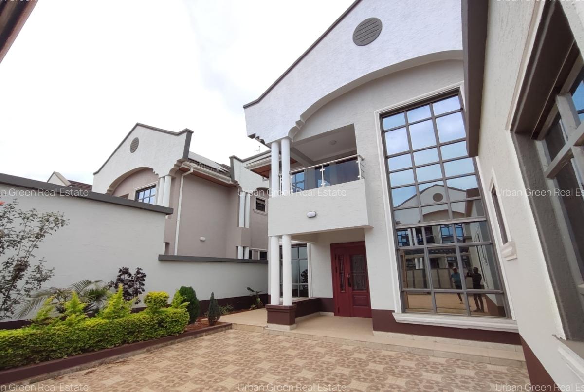 4 Bed House with En Suite in Kamakis - 1