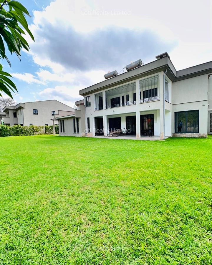 6 Bed Townhouse with En Suite in Lavington - 1