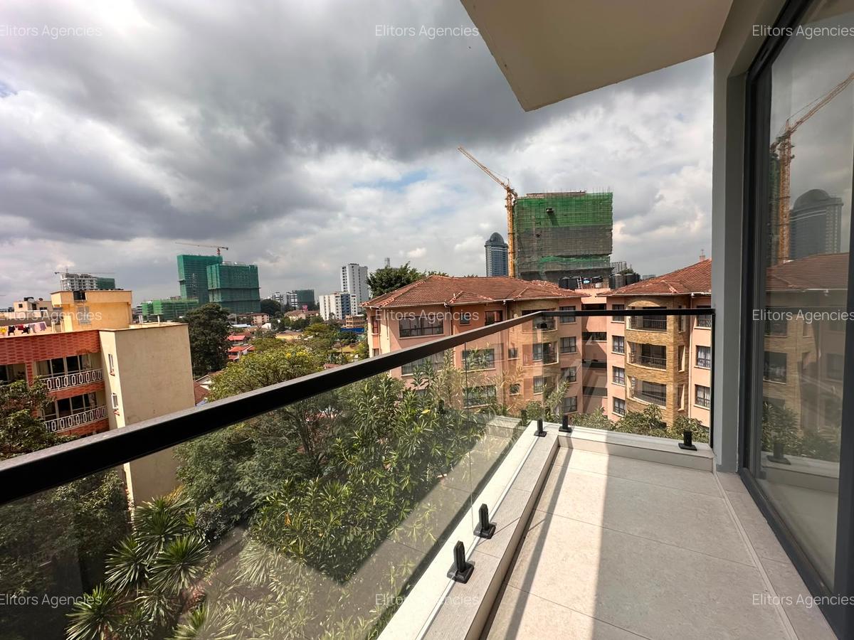 2 Bed Apartment with En Suite at Brookside Drive - 16