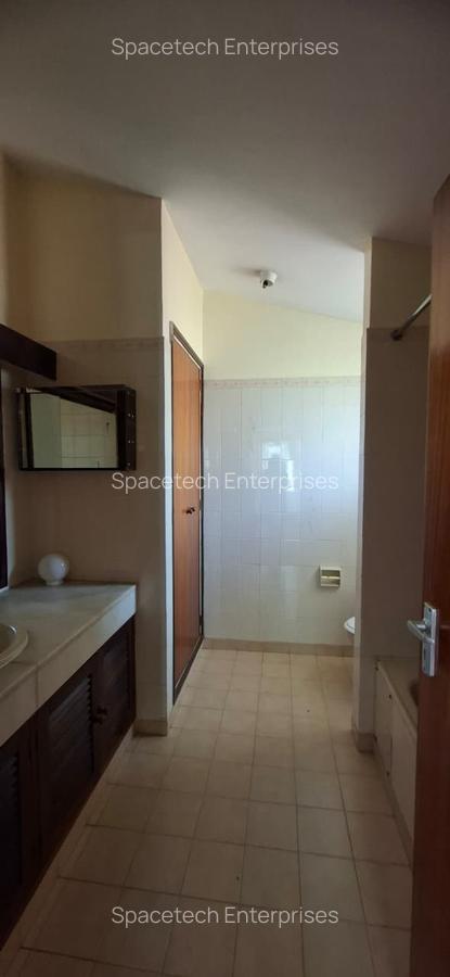 Commercial Property with Parking in Gigiri - 16