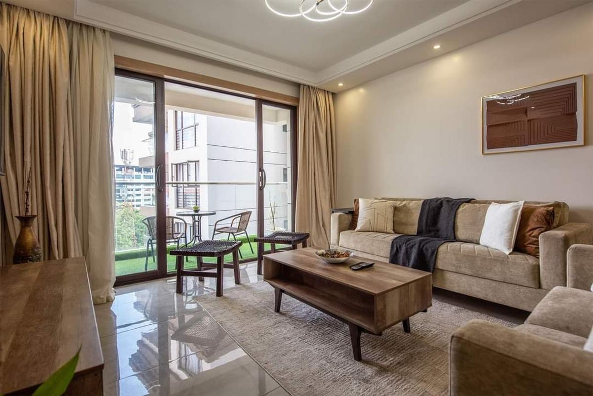 Serviced 3 Bed Apartment with En Suite at River Side Drive - 1