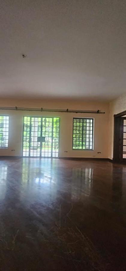 5 Bed Townhouse with En Suite in Kitisuru - 17