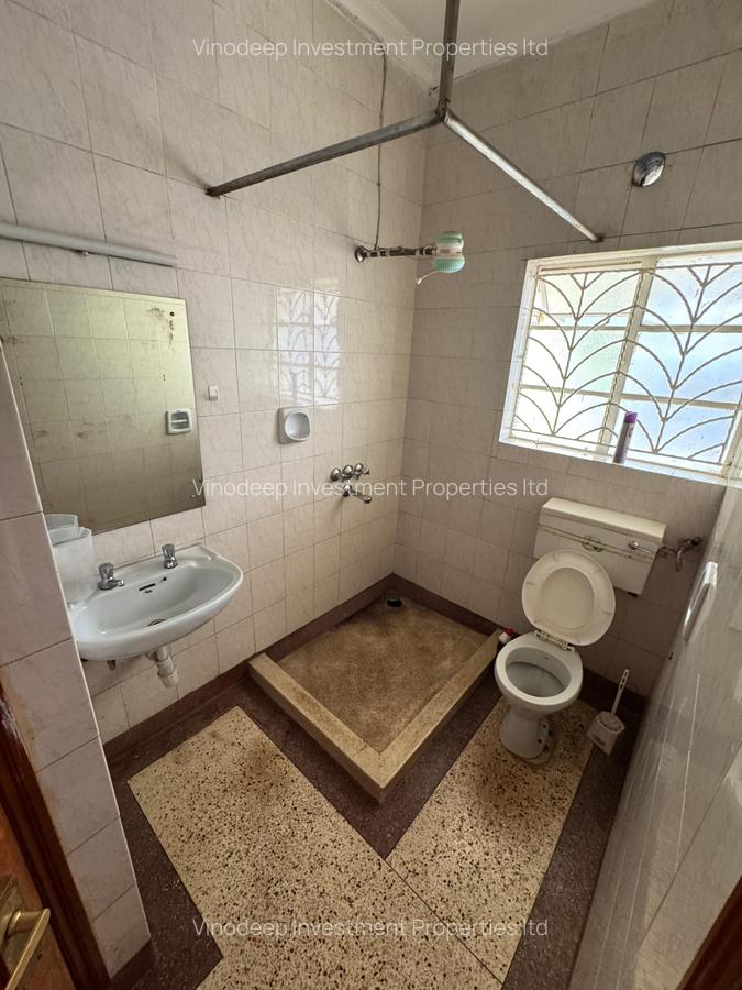 900 ft² Commercial Property with Service Charge Included at Old Waiyaki Way - 6