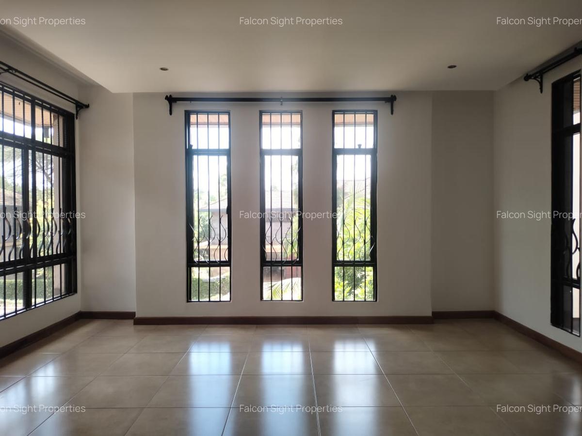 4 Bed Townhouse with Swimming Pool at Few Minutes Drive To Gigiri And Roslyn Academy - 18