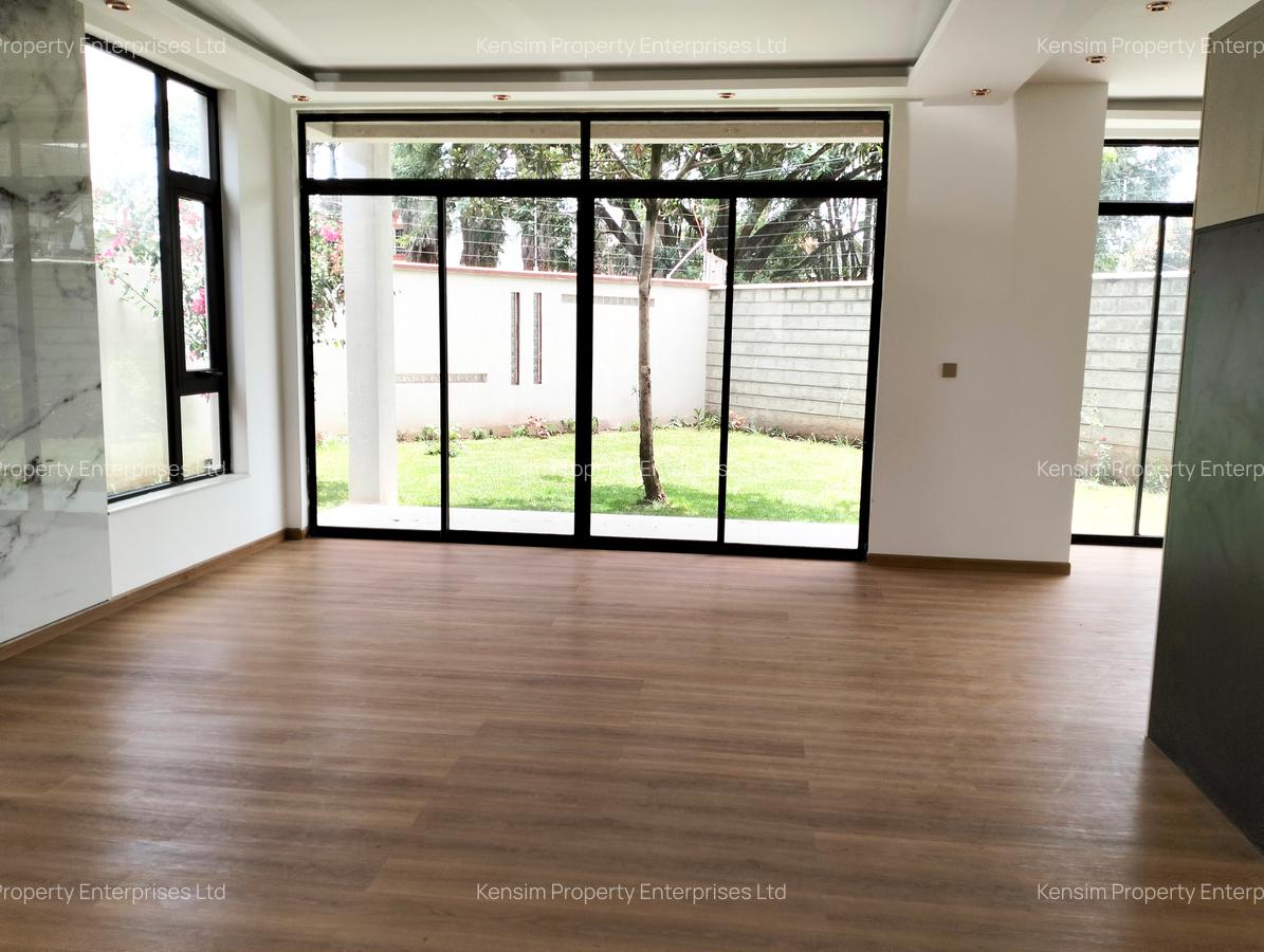 5 Bed Townhouse with En Suite in Lavington - 15