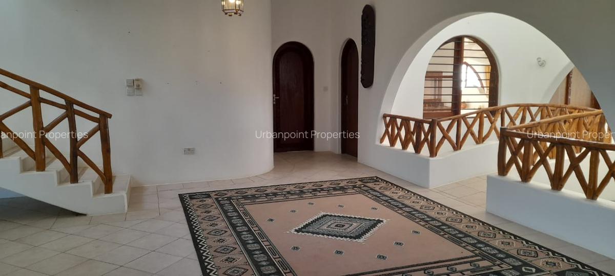4 Bed House with En Suite in Watamu - 18