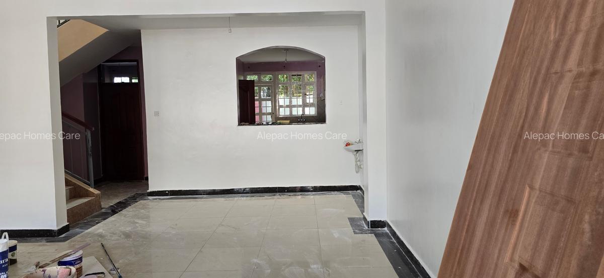 4 Bed House with Walk In Closet at Varsityville - 4