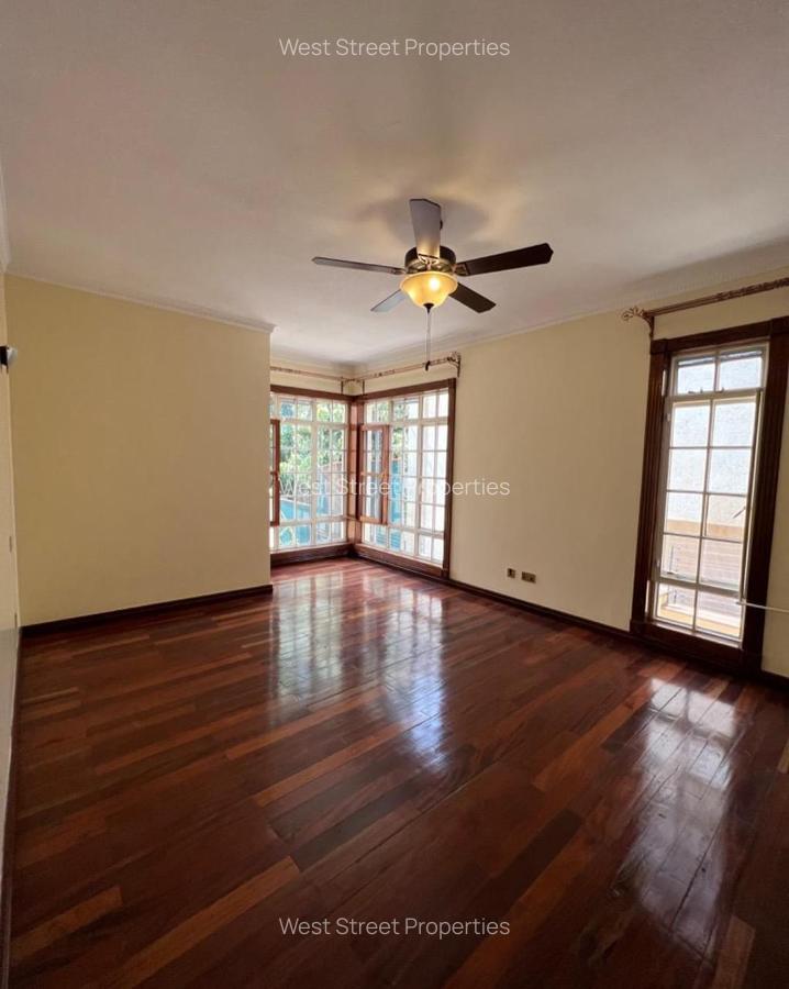 4 Bed Townhouse with En Suite at Kyuna - 9