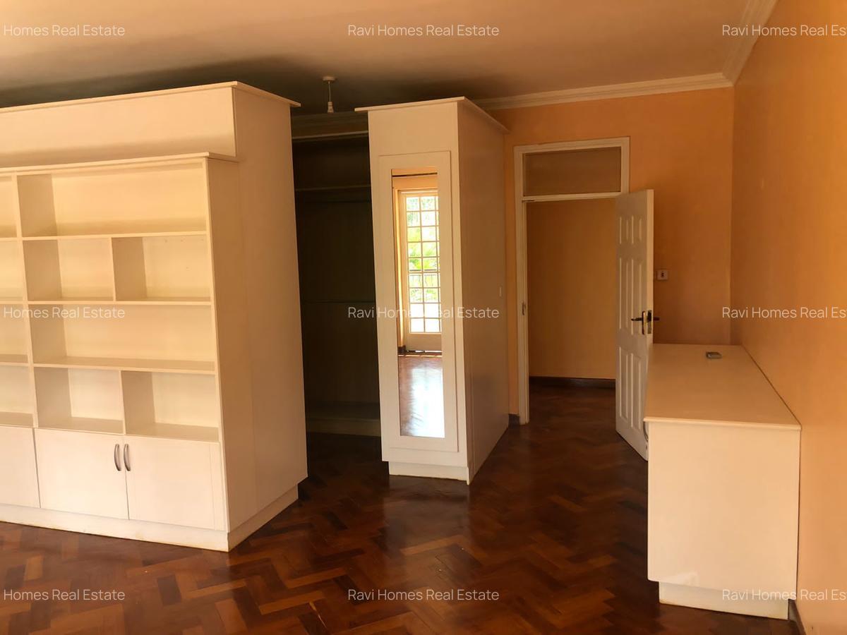 4 Bed Townhouse with En Suite in Karen - 16