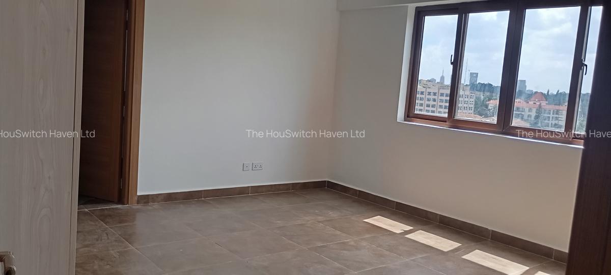 3 Bed Apartment with En Suite at Off Raphta Road - 10