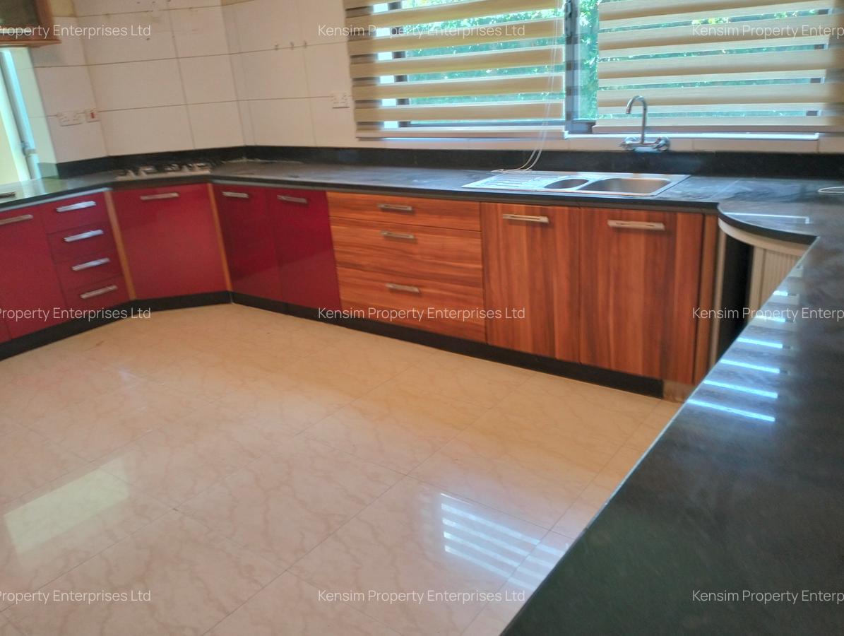 5 Bed Townhouse with En Suite in Westlands Area - 7