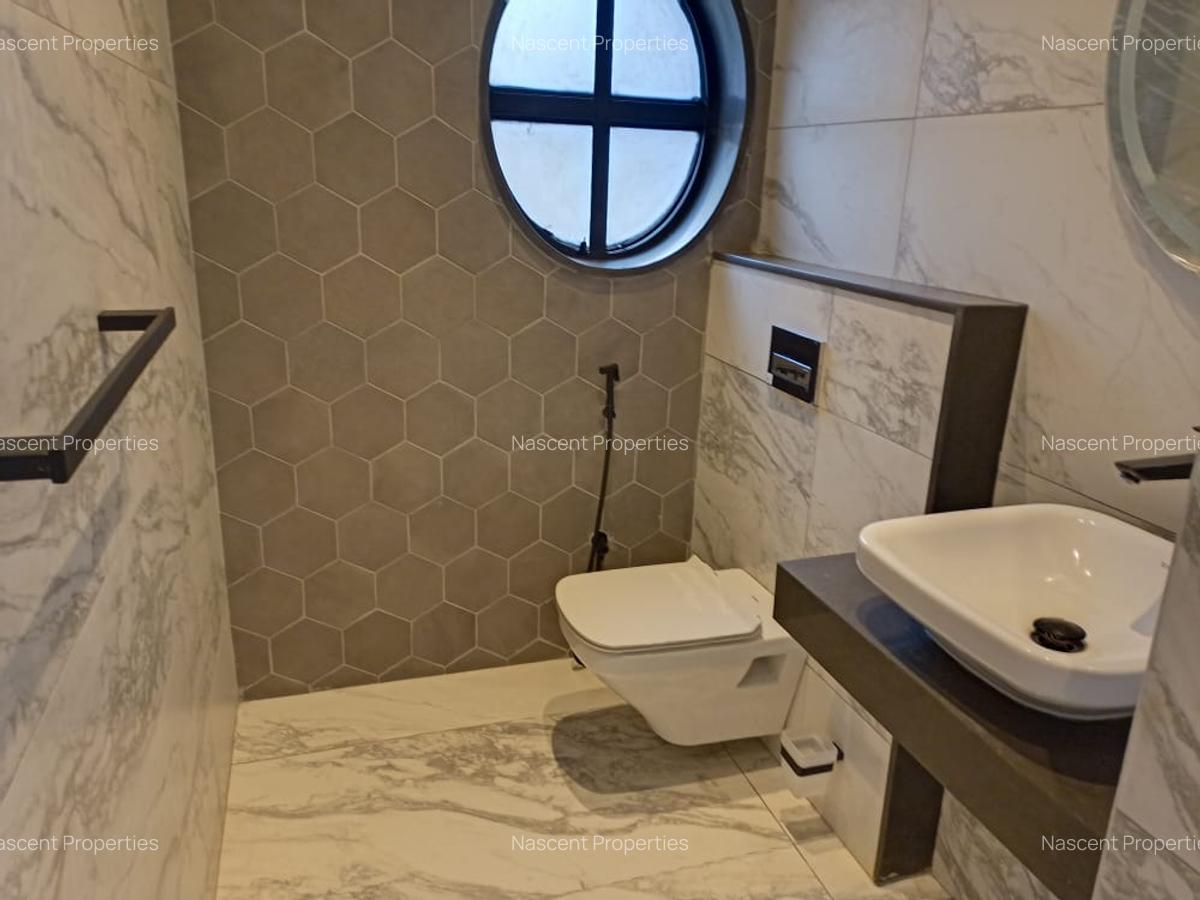 5 Bed Villa with En Suite in Loresho - 10