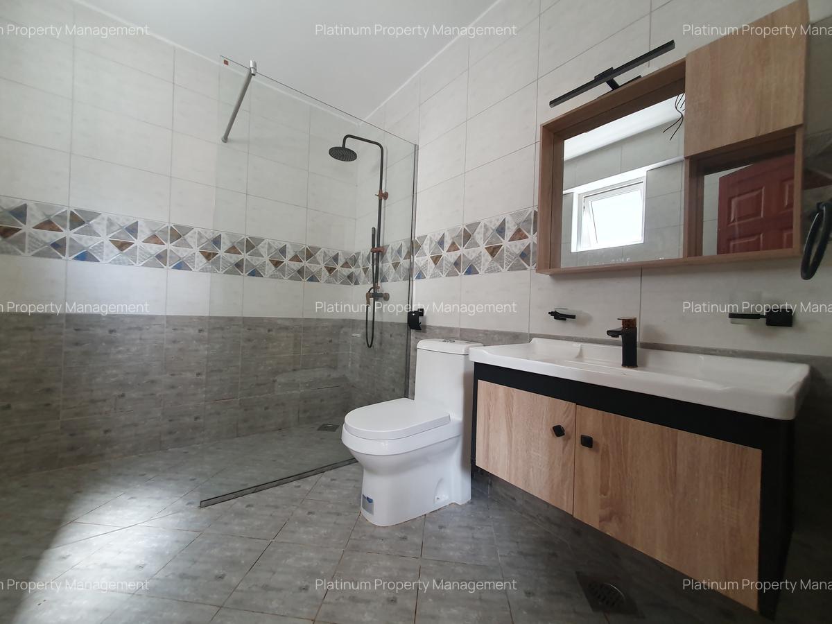 3 Bed Apartment with En Suite in General Mathenge - 12