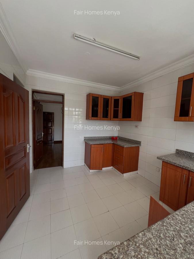3 Bed Apartment with En Suite at Hatheru Road - 3