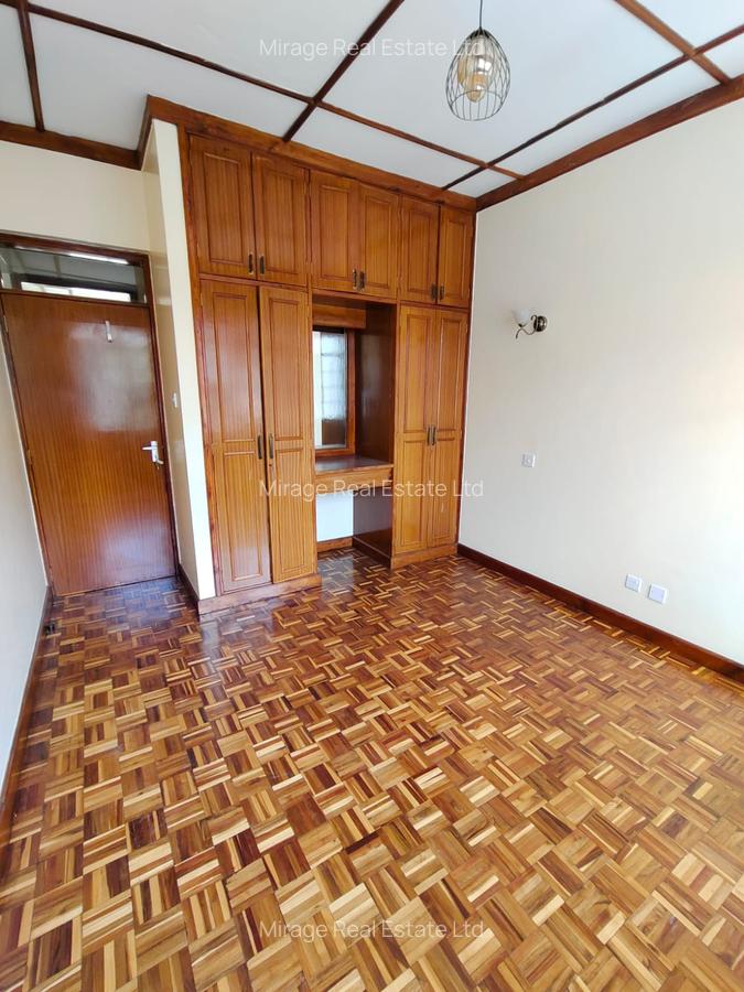 3 Bed Apartment with Parking in Riverside - 18