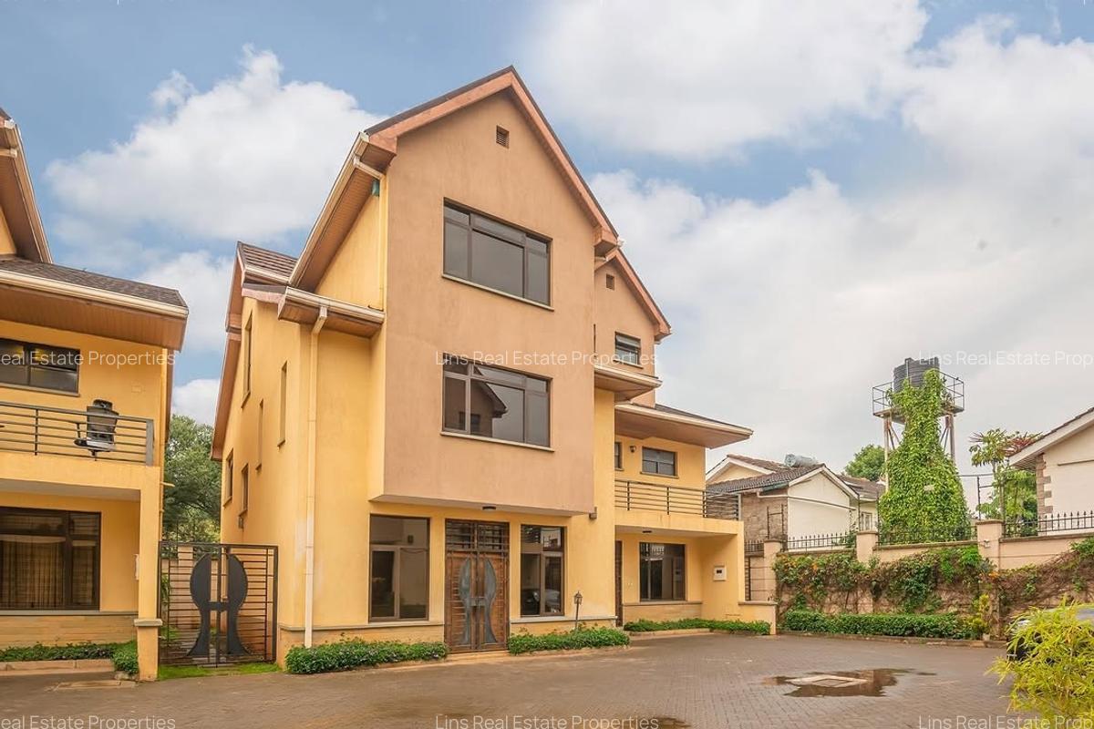 5 Bed Townhouse with En Suite in Lavington - 1