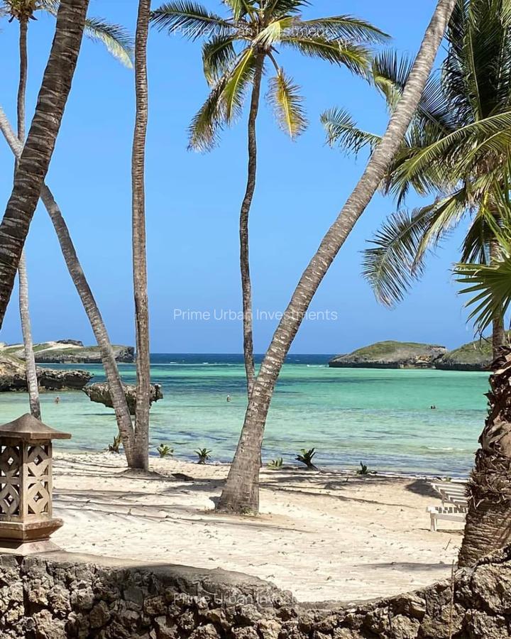 Furnished 10 ac Commercial Property with Service Charge Included in Watamu - 11