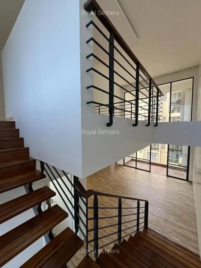 4 Bed Apartment with En Suite at Riverside Drive - 18