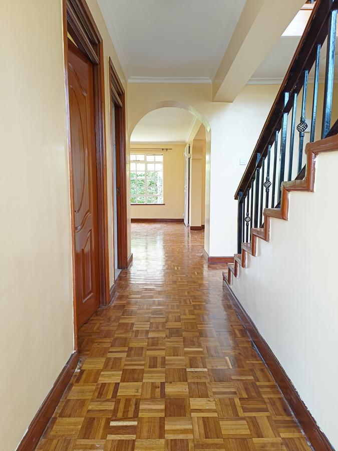 4 Bed House with En Suite at Along Kiambu Road Off Paradise Lost Road - 4