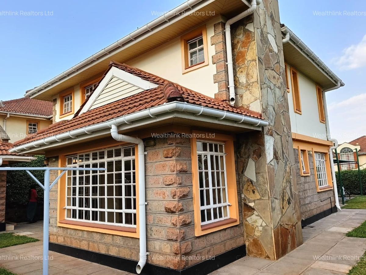 4 Bed Townhouse with En Suite at Runda Paradise - 3