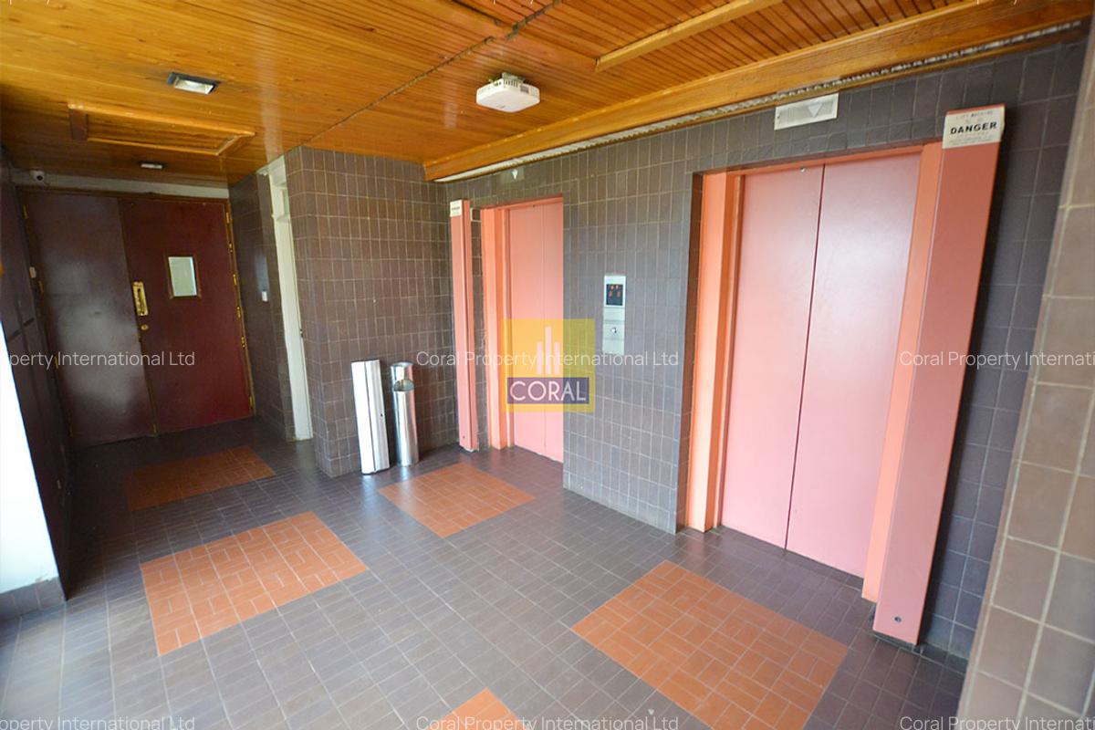 Office with Backup Generator in Westlands Area - 4