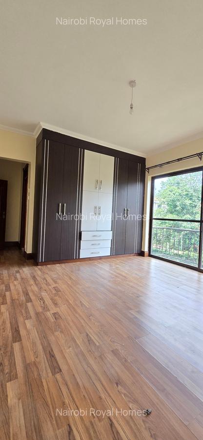 5 Bed Townhouse with En Suite at Grovelia Grove - 20