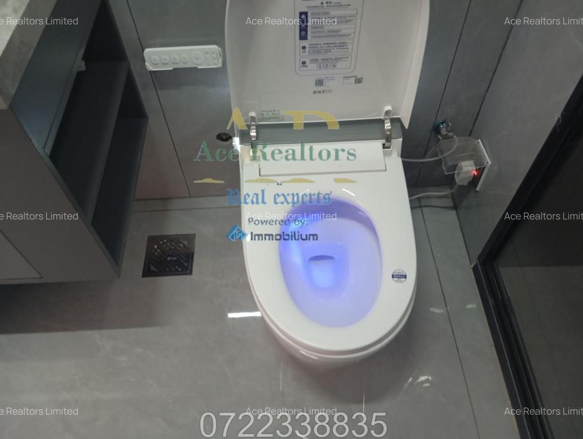 5 Bed Townhouse with En Suite at Lavington - 8