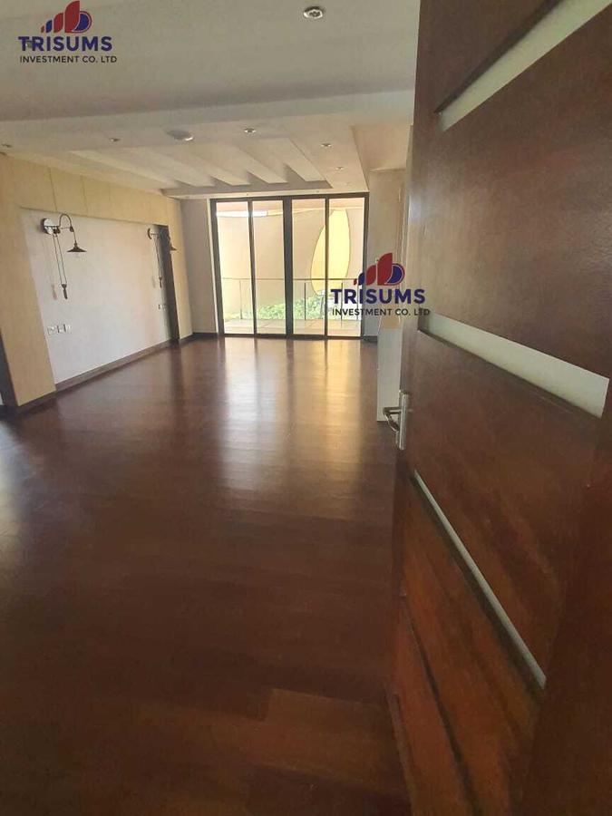 5 Bed Apartment with En Suite in Westlands Area - 15