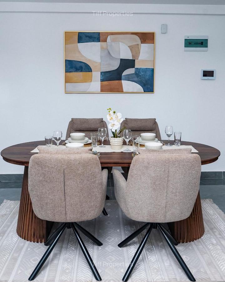 2 Bed Apartment in Riverside - 6