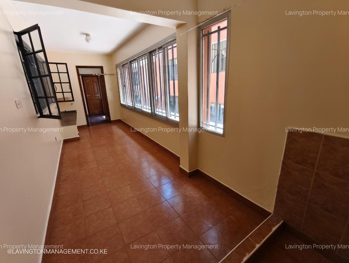 3 Bed Apartment with En Suite at Lavington - 11