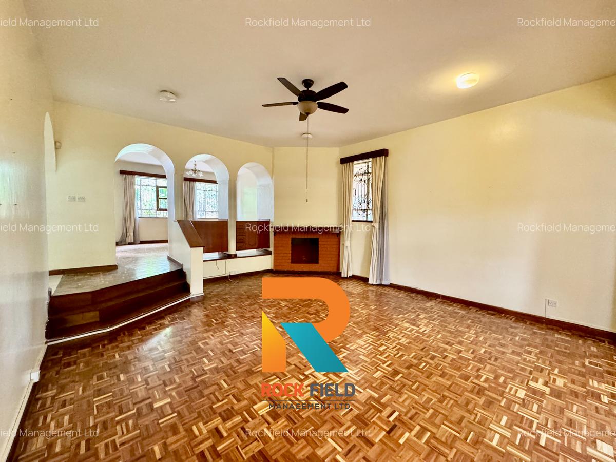 5 Bed House with En Suite in Parklands - 6