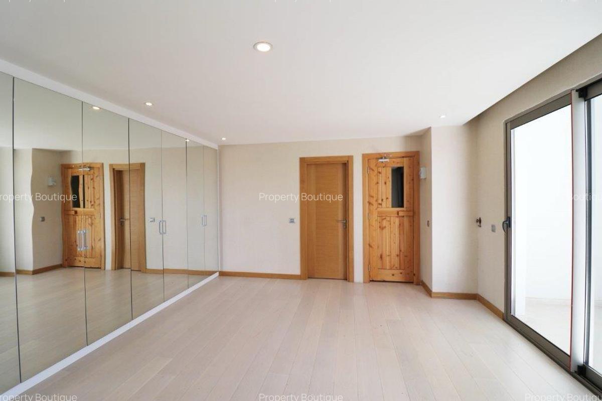 5 Bed Apartment with Swimming Pool in Kileleshwa - 1