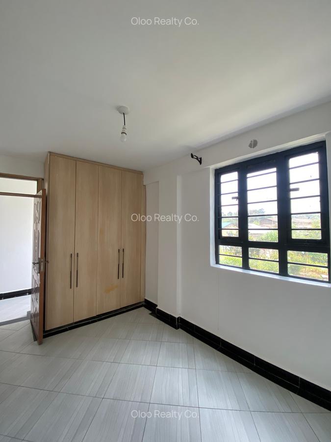 3 Bed Apartment with En Suite at Kabiria Road - 10
