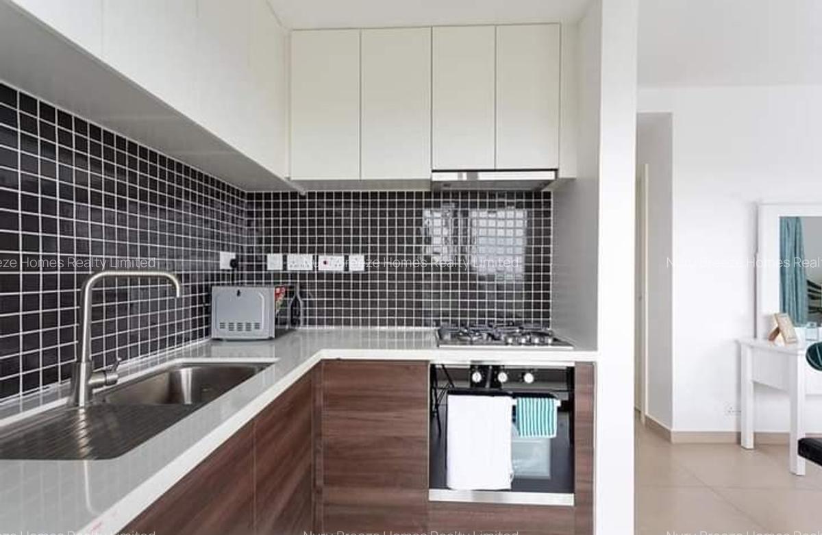 2 Bed Apartment with En Suite in Lavington - 15