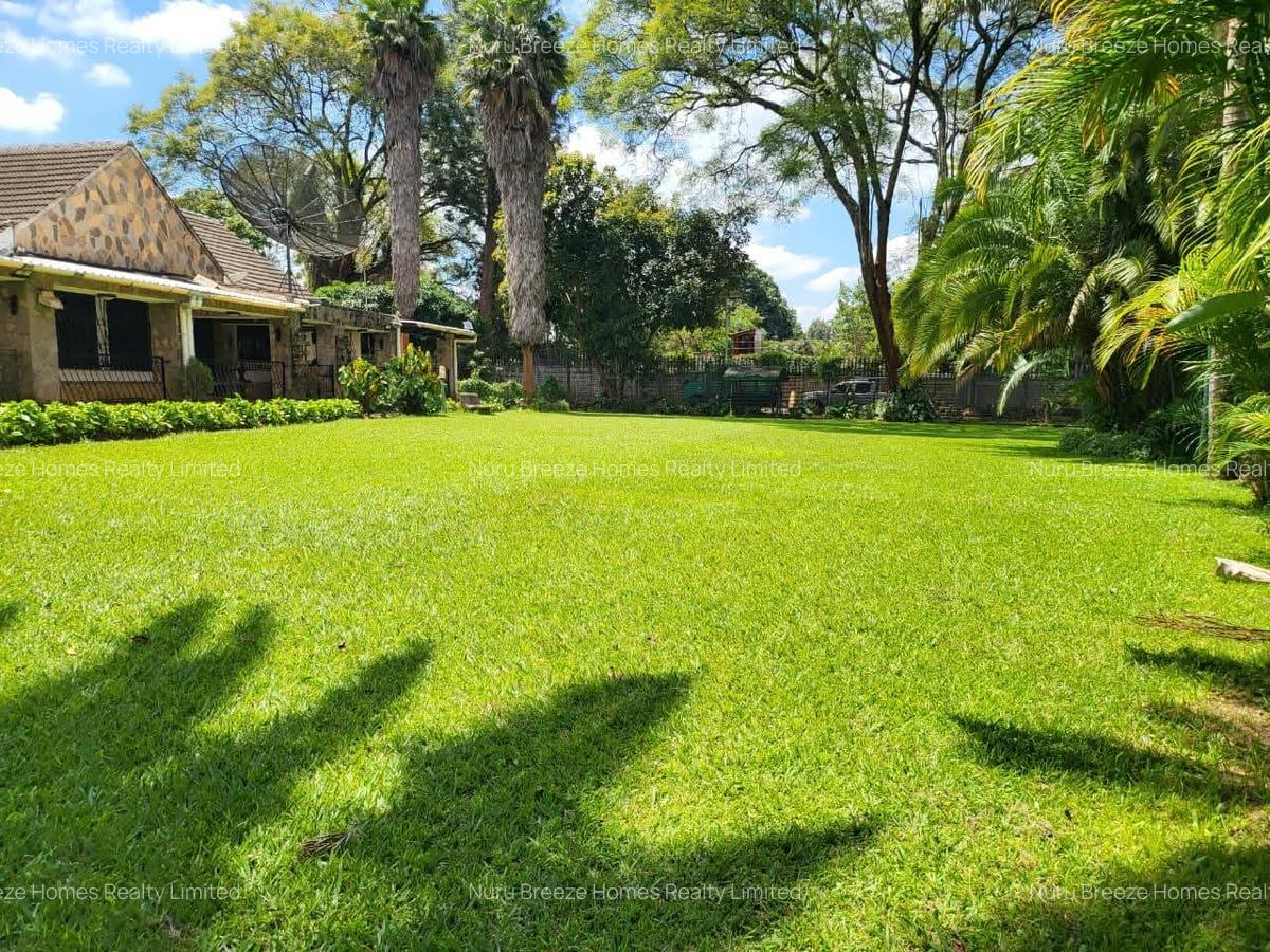 4 Bed House with En Suite in Spring Valley - 4