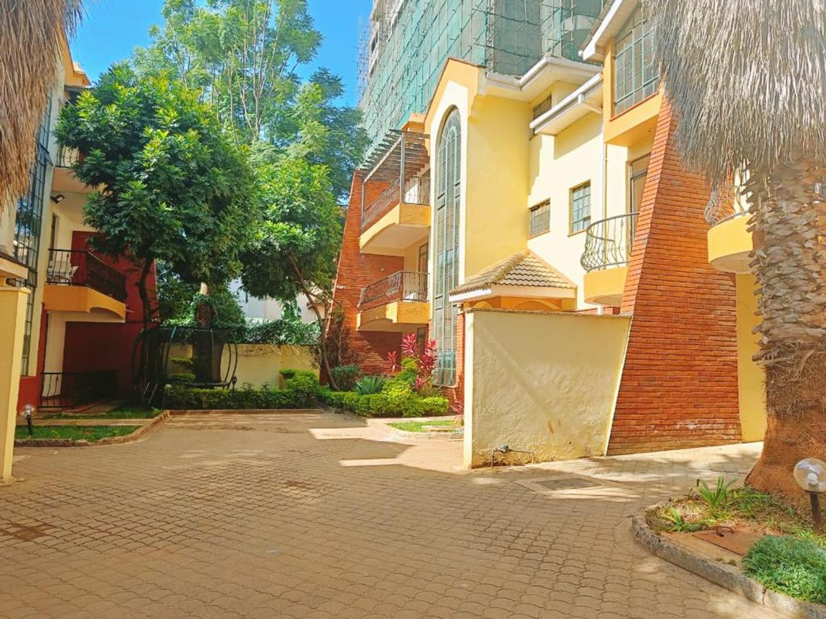 4 Bed Townhouse with En Suite in Kileleshwa