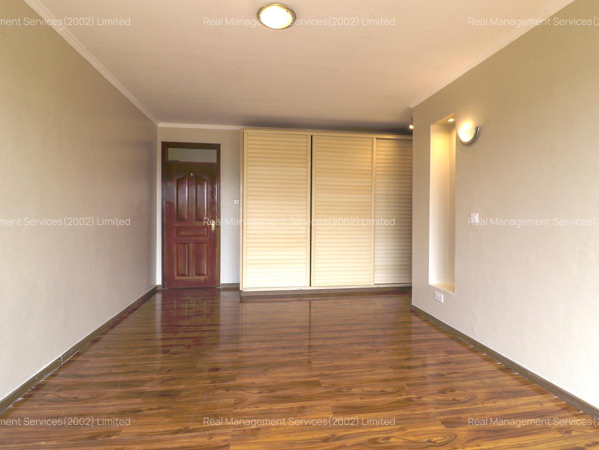 4 Bed House with En Suite in Kiambu Road - 11