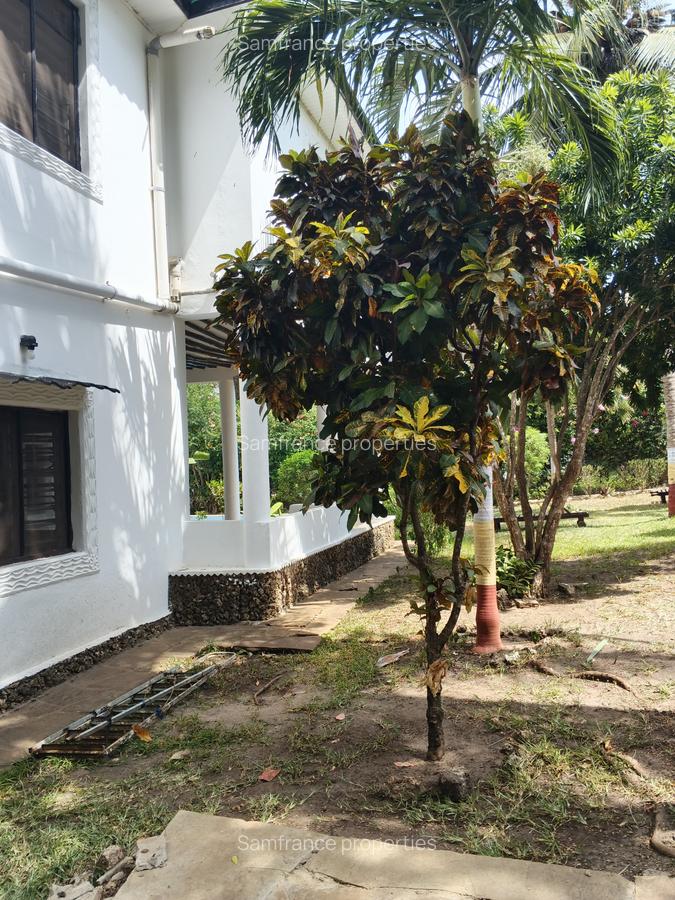 4 Bed Villa with En Suite at Diani - 4