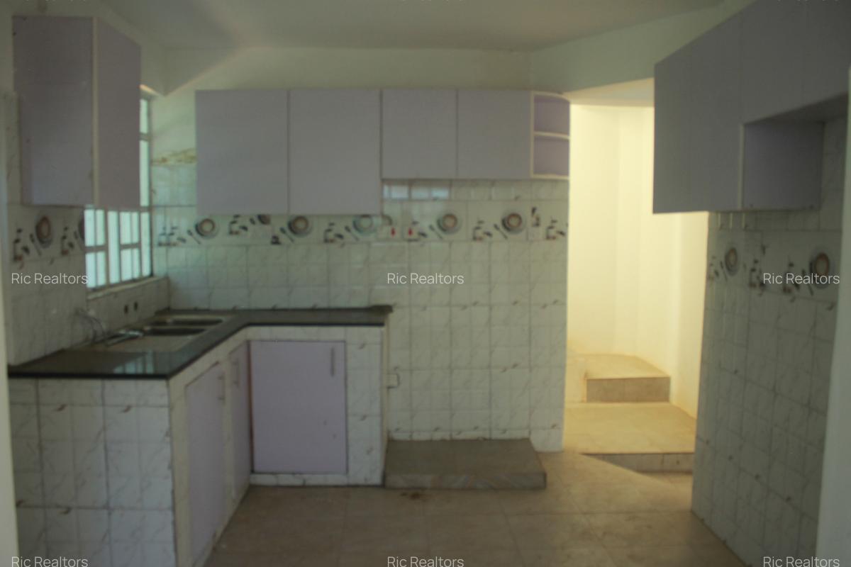 3 Bed Townhouse with En Suite at Karen Plains - 11