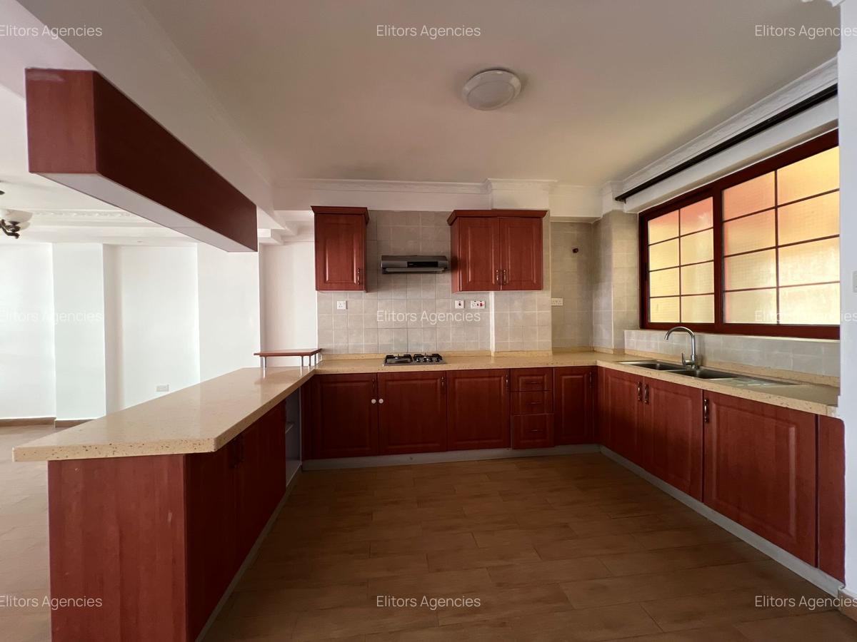 2 Bed Apartment with En Suite at Argwings Kodhek Road - 8