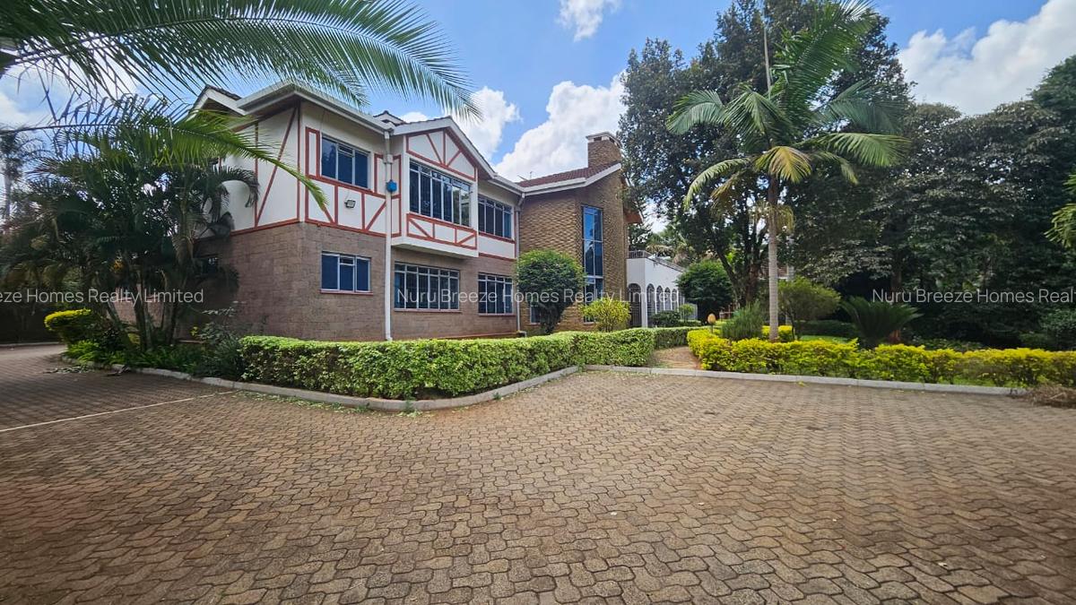 6 Bed House with En Suite in Runda - 20