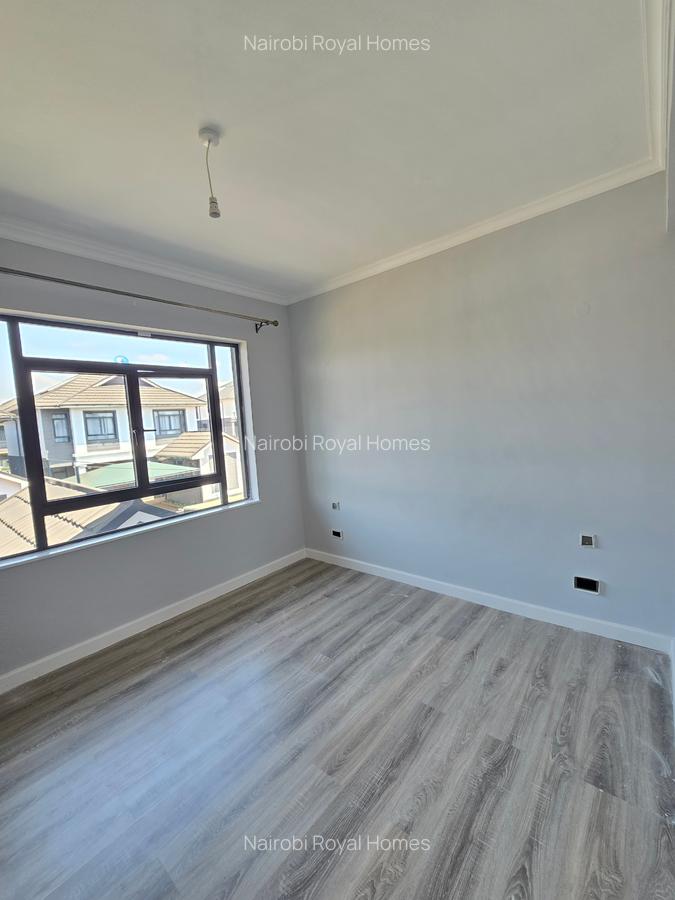 4 Bed Townhouse with En Suite at Five-Star Paradise - 11