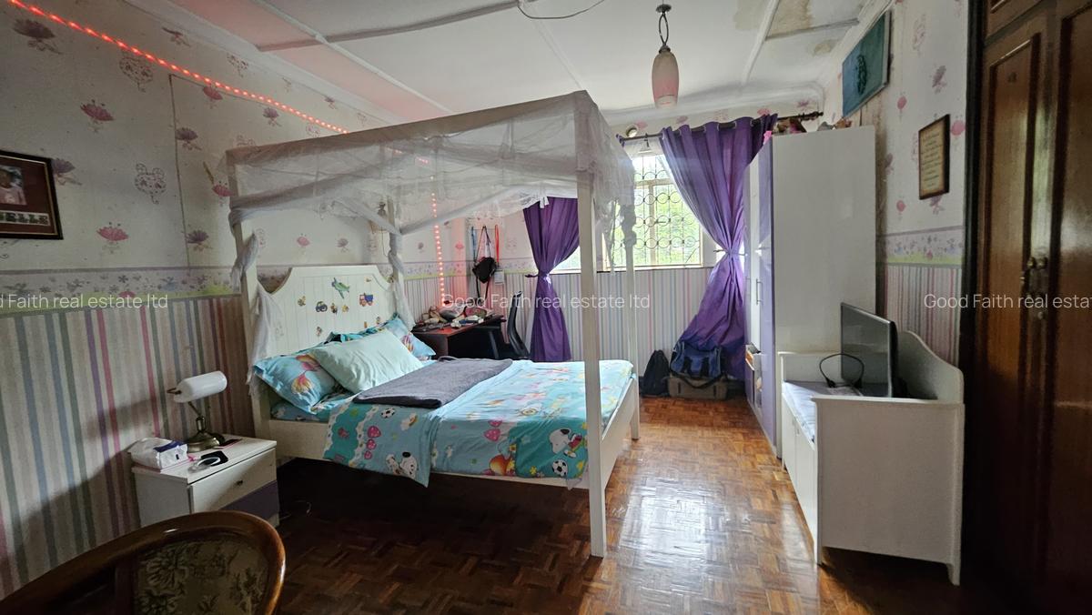 5 Bed House with En Suite in Runda - 6