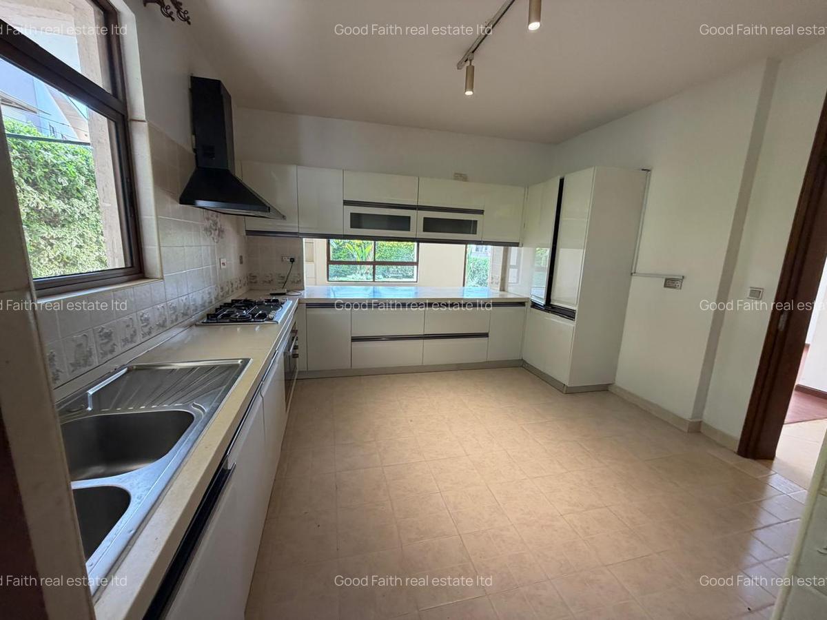 4 Bed Villa with En Suite in Kiambu Road - 6